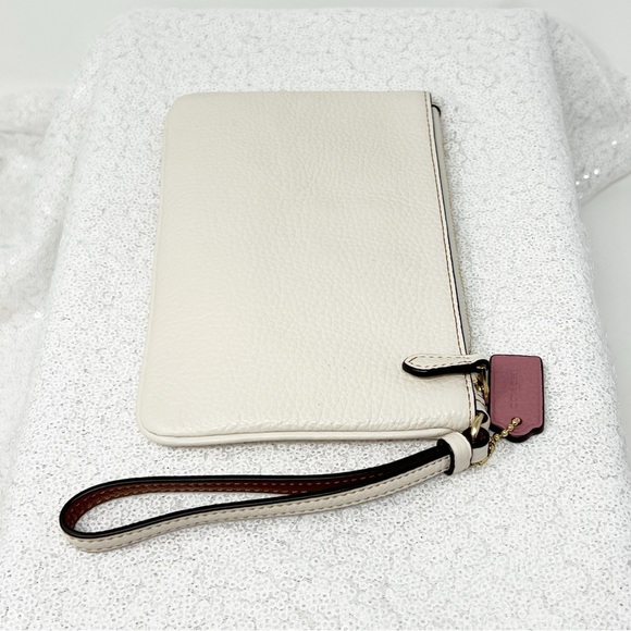 Coach x Disney Pebble leather Minnie Mouse Patch wristlet purse wallet - Picture 15 of 16